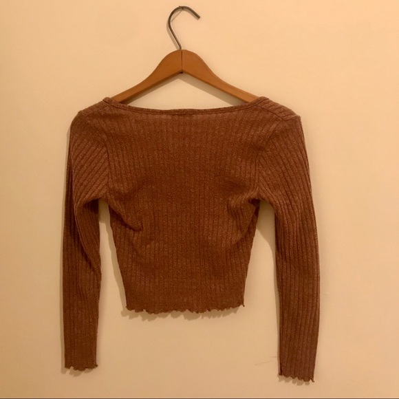 Burgundy top - Picture 2 of 3